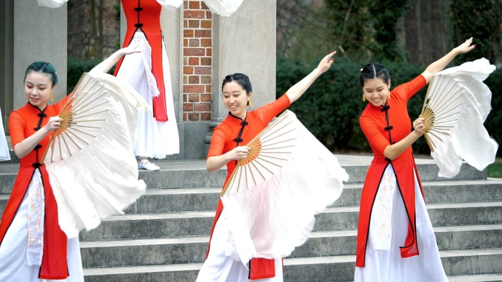 Traditional Chinese dance in Chapel Hill  UNC-Chapel Hill